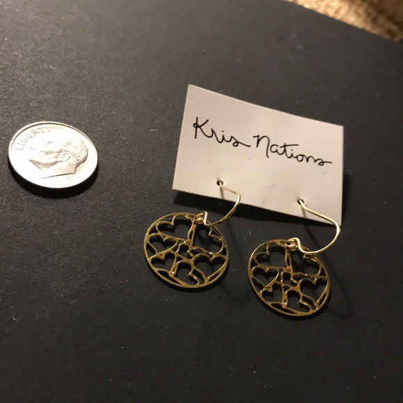 Dainty Heart Earrings - Picture 2 of 2